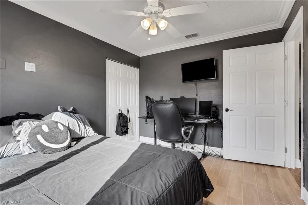 6436 Royal Woods Dr, Fort Myers, FL 33908 Photo