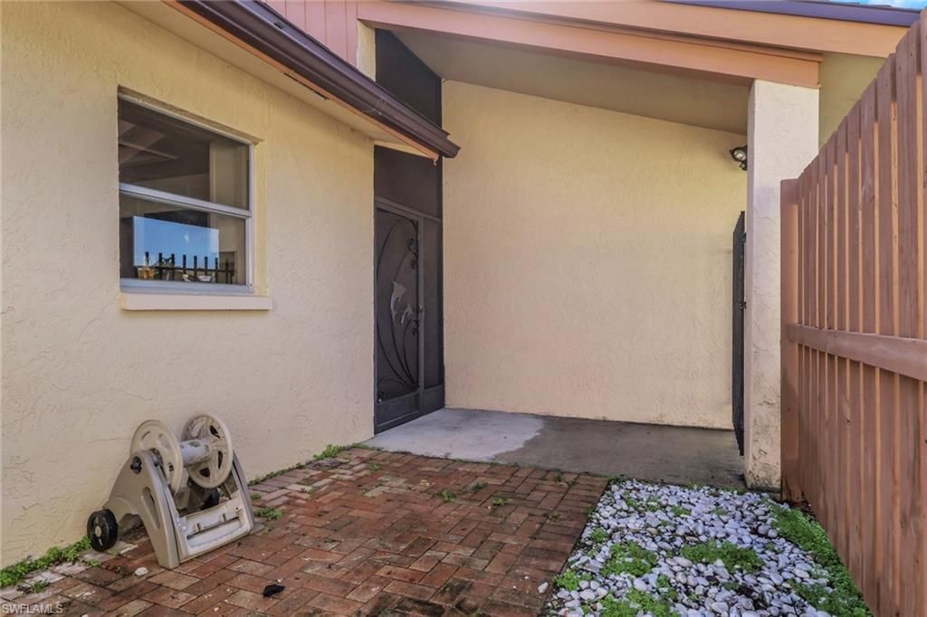 6436 Royal Woods Dr, Fort Myers, FL 33908 Photo