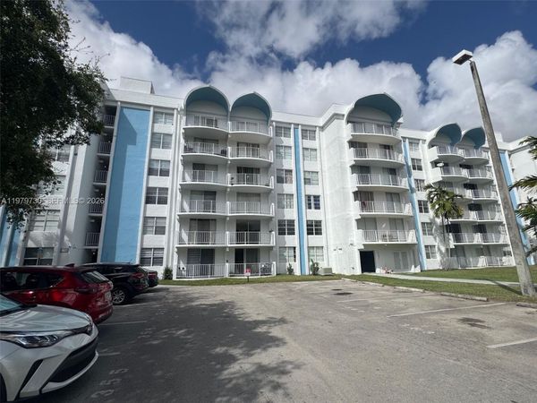 494 NW 165th St Rd , Unit C-208, Miami, FL 33169