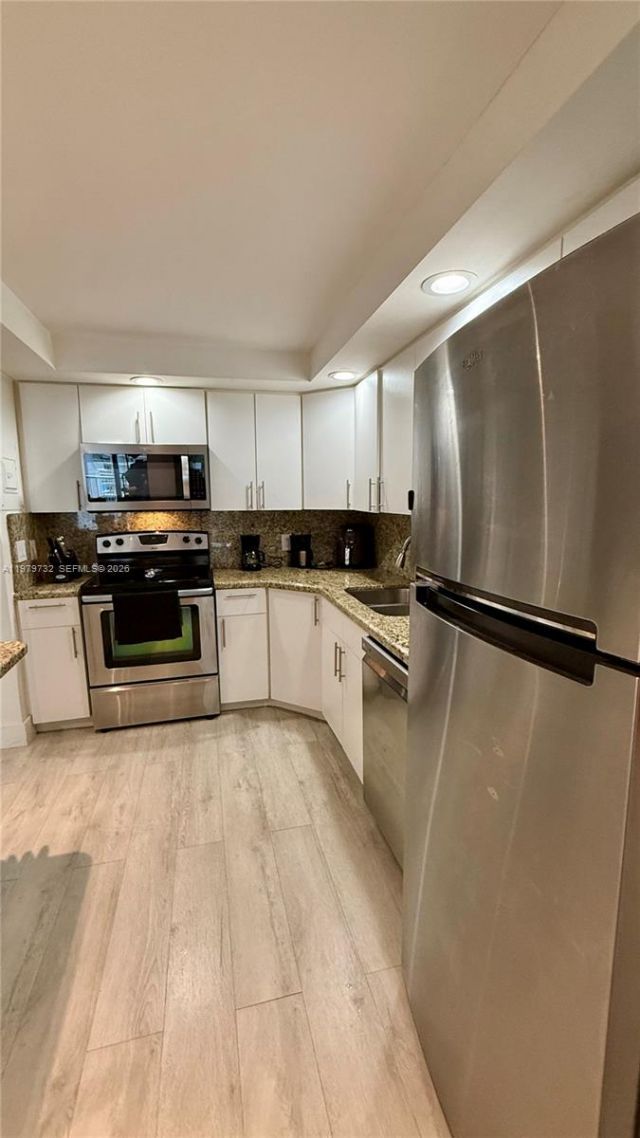 150 SE 25th Rd , Unit 10E, Miami, FL 33129 Photo