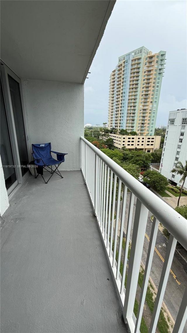 150 SE 25th Rd , Unit 10E, Miami, FL 33129 Photo