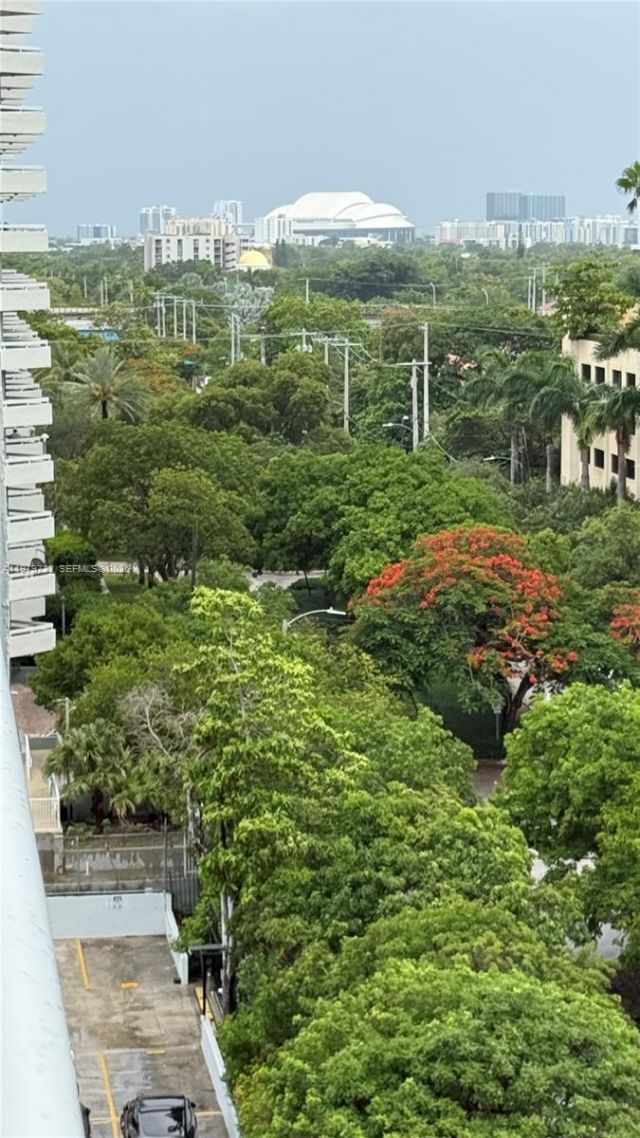 150 SE 25th Rd , Unit 10E, Miami, FL 33129 Photo