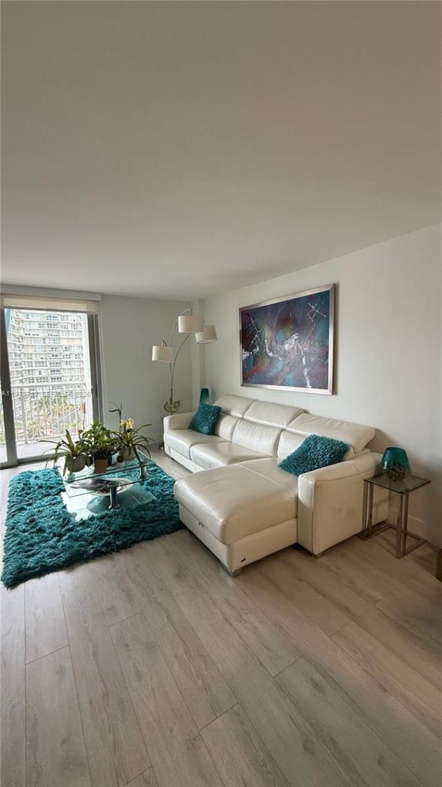 150 SE 25th Rd , Unit 10E, Miami, FL 33129 Photo