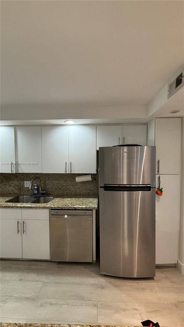 150 SE 25th Rd , Unit 10E, Miami, FL 33129 Photo