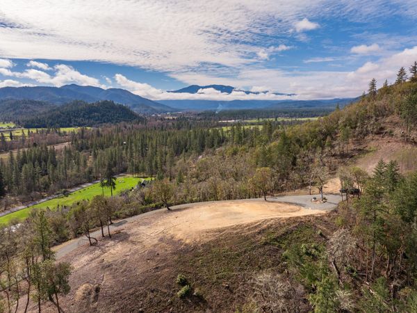 Messinger Road, Unit 700, Grants Pass, OR 97527