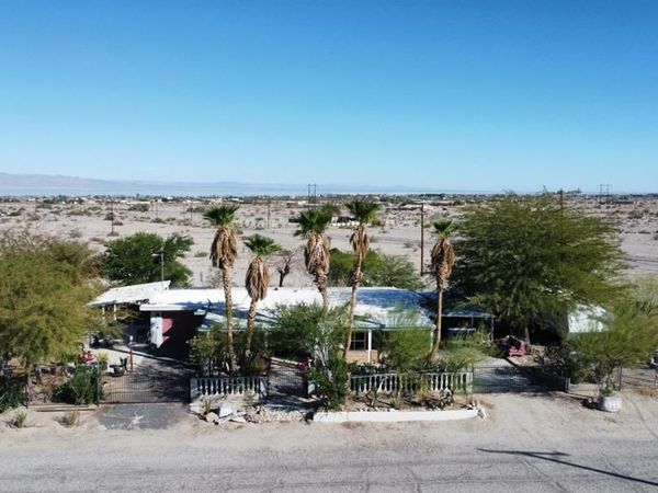 1393 Pine Place, Thermal, CA 92274