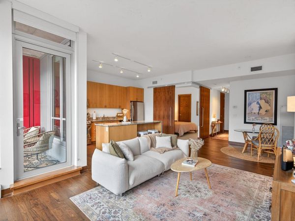 901 S 2nd Street, Unit 406, Minneapolis, MN 55415