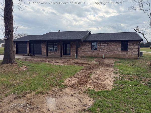 107 Sycamore Drive, New Haven, WV 25253