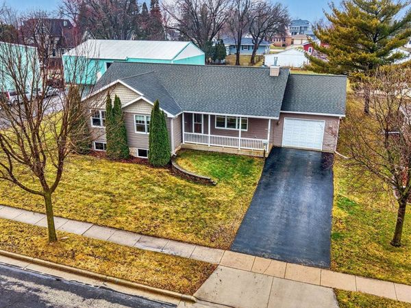 218 Kilbourn Street, Horicon, WI 53032