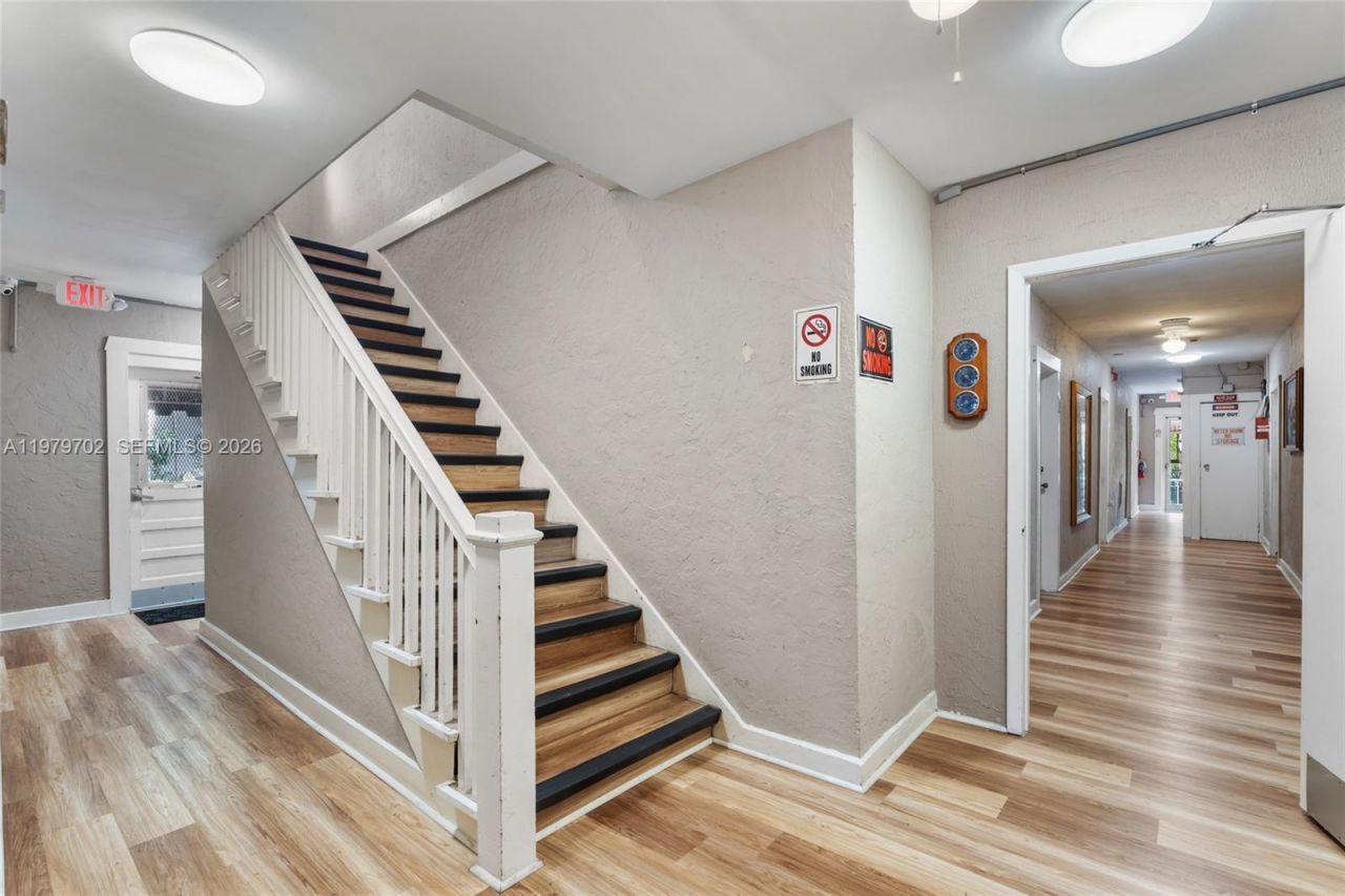 3409 S Le Jeune Rd , Coral Gables, FL 33134 Photo