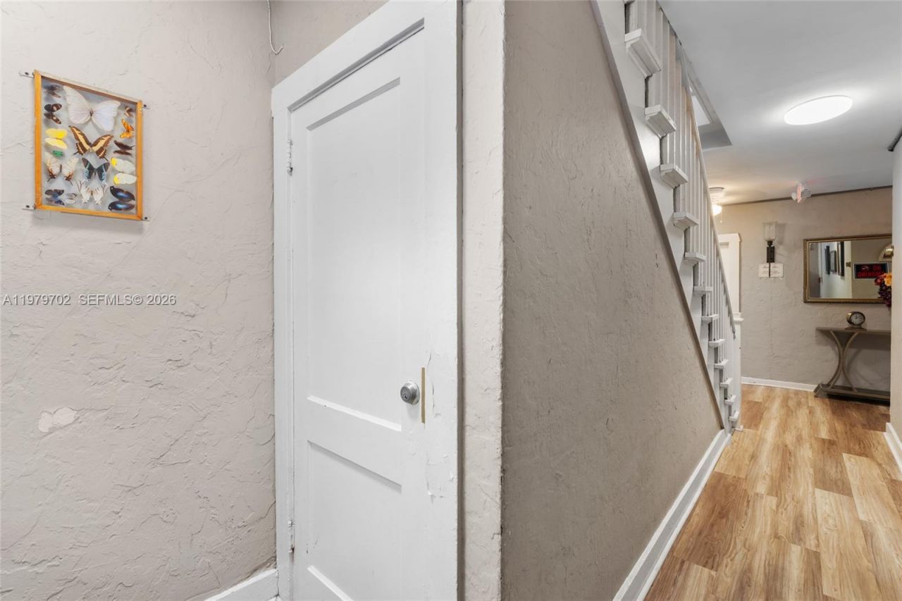 3409 S Le Jeune Rd , Coral Gables, FL 33134 Photo