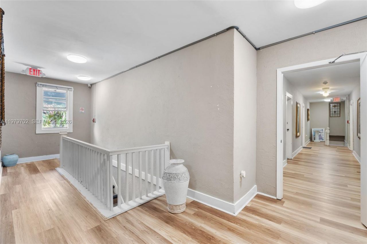 3409 S Le Jeune Rd , Coral Gables, FL 33134 Photo