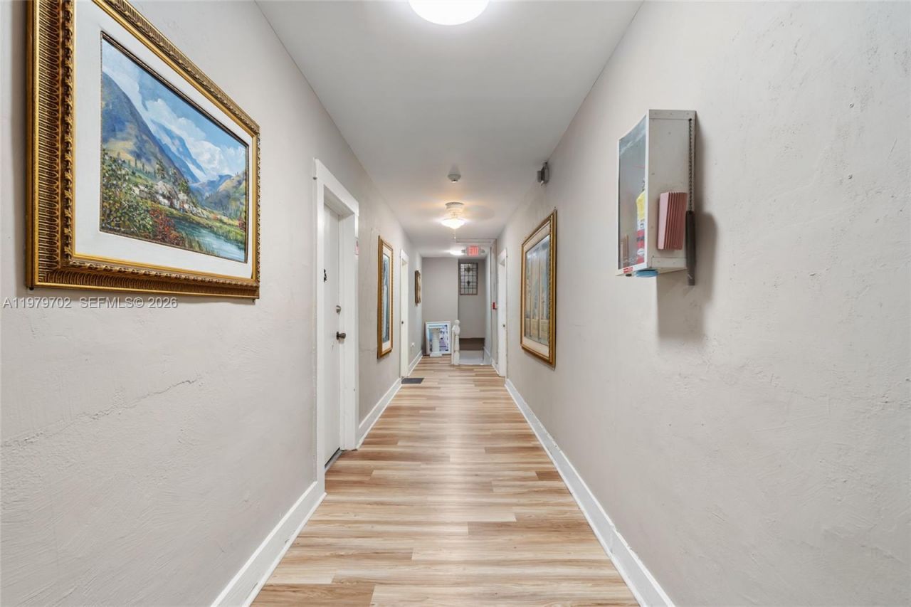 3409 S Le Jeune Rd , Coral Gables, FL 33134 Photo