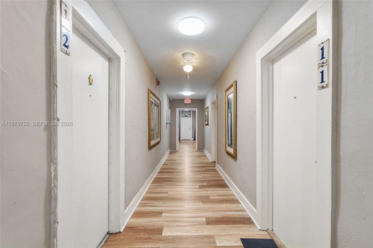 3409 S Le Jeune Rd , Coral Gables, FL 33134 Photo