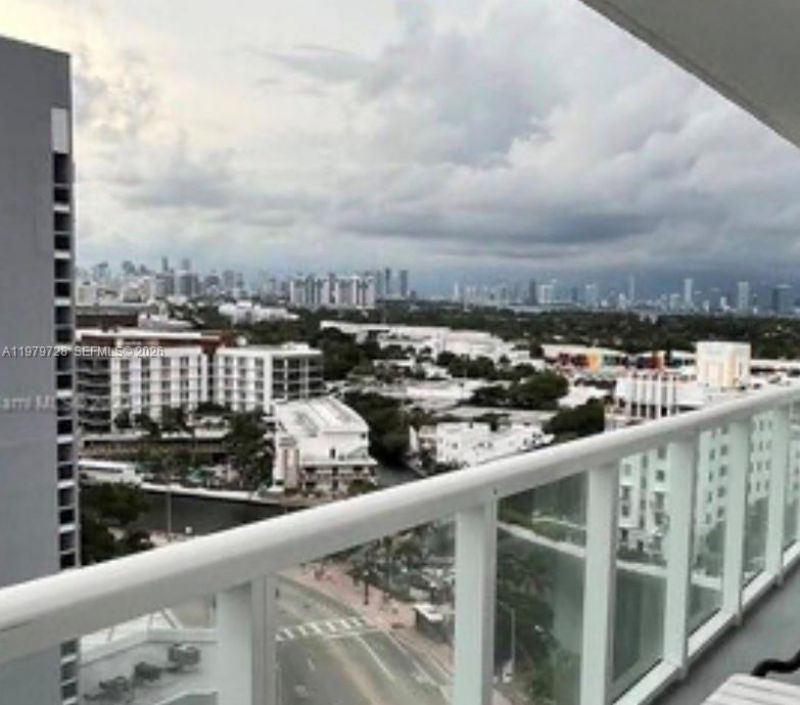 2457 Collins Ave , Unit 1605, Miami Beach, FL 33140 Photo