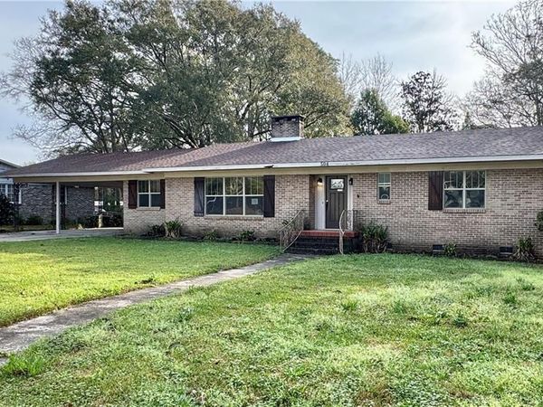 504 Sutherland Drive, Chickasaw, AL 36611