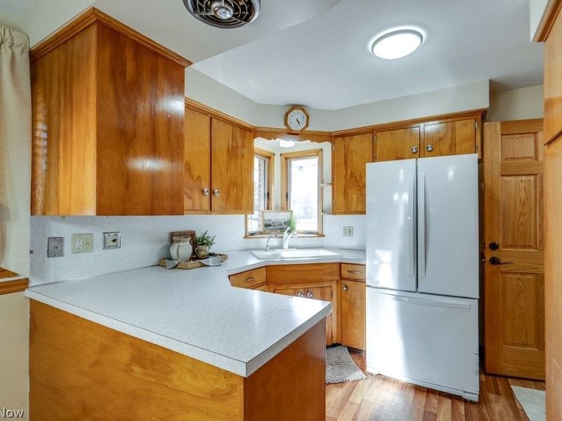 3917 Crestwood Street NW, Canton, OH 44708 Photo 12