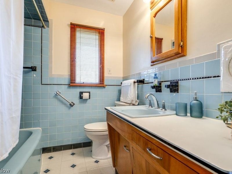 3917 Crestwood Street NW, Canton, OH 44708 Photo 18