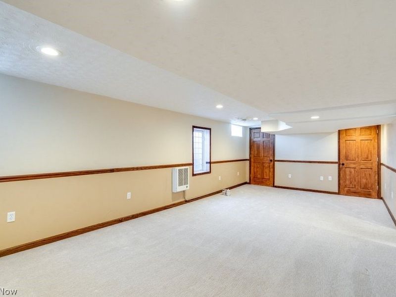 3917 Crestwood Street NW, Canton, OH 44708 Photo 30