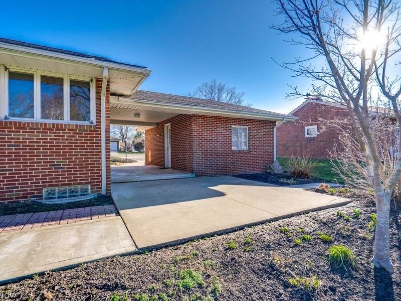 3917 Crestwood Street NW, Canton, OH 44708 Photo 34