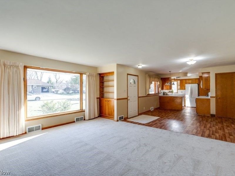 3917 Crestwood Street NW, Canton, OH 44708 Photo 8