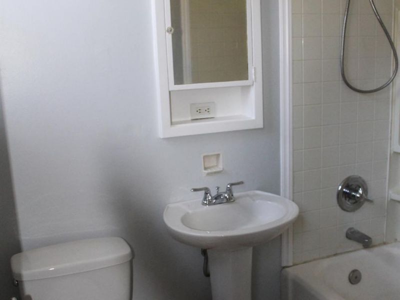 6 Belknap Place, Greenhills, OH 45218 Photo 11