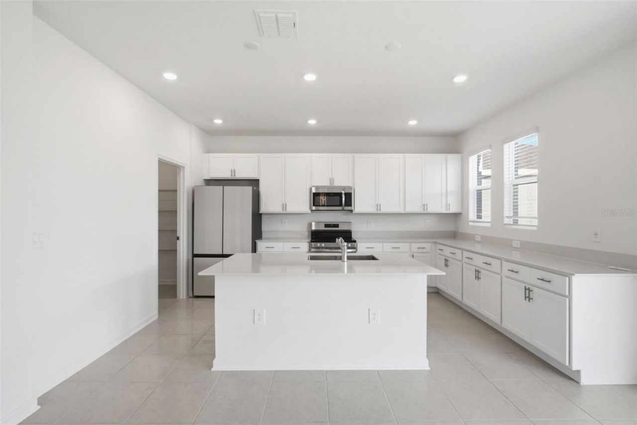 694 Peroni Avenue , Debary, FL 32713 Photo