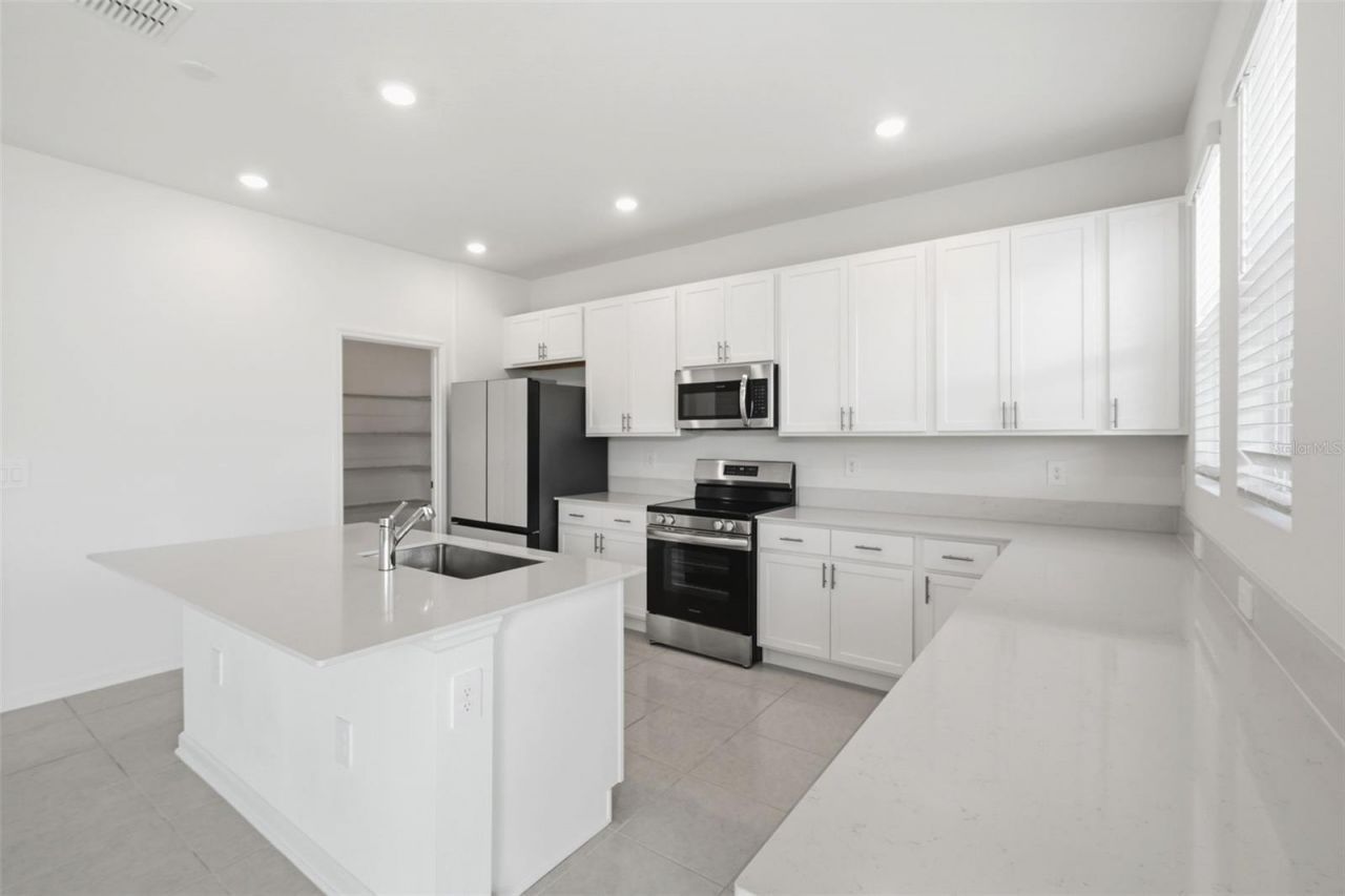 694 Peroni Avenue , Debary, FL 32713 Photo