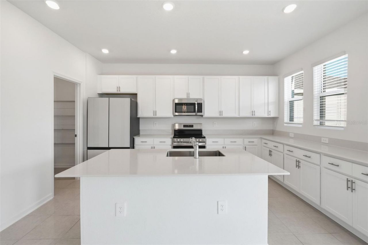 694 Peroni Avenue , Debary, FL 32713 Photo