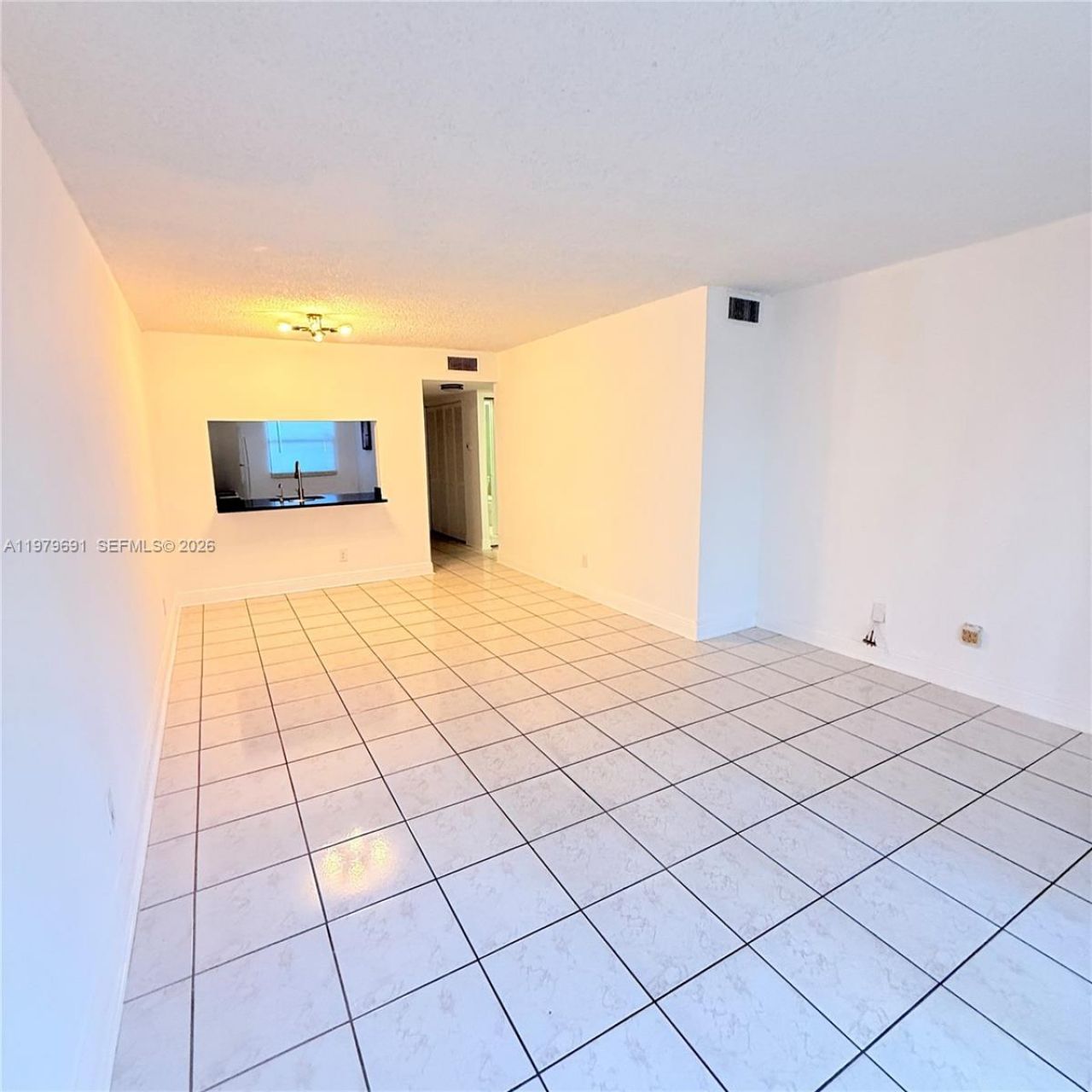10541 NW 10th St , Unit 103, Pembroke Pines, FL 33026 Photo