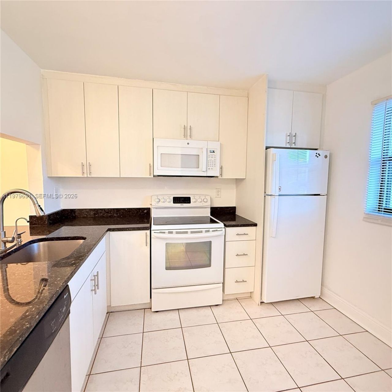 10541 NW 10th St , Unit 103, Pembroke Pines, FL 33026 Photo
