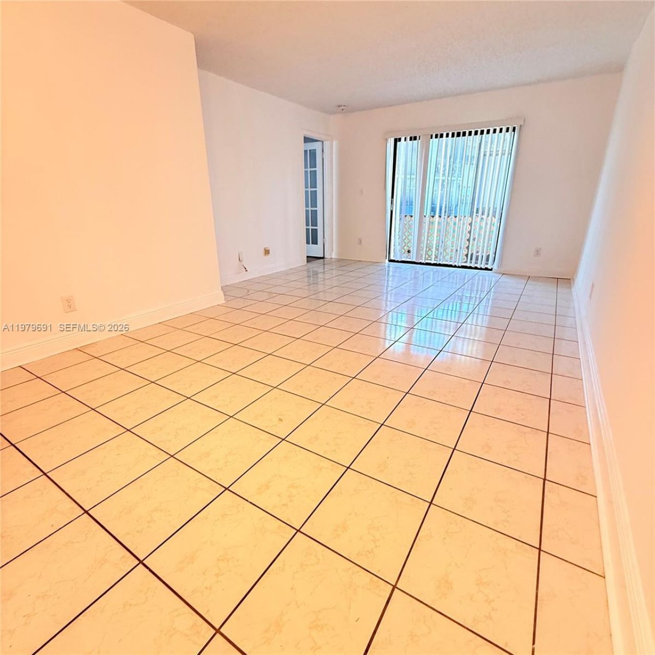 10541 NW 10th St , Unit 103, Pembroke Pines, FL 33026 Photo
