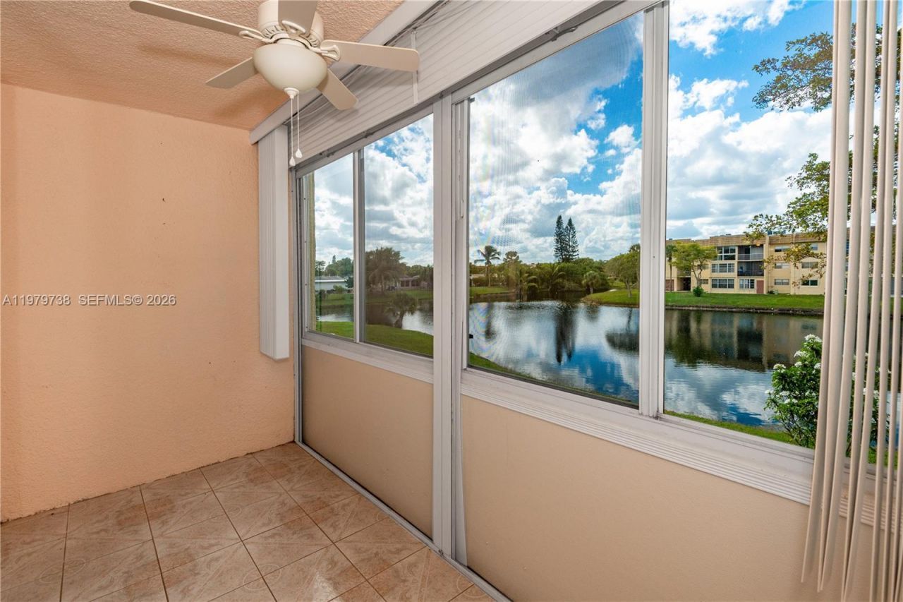 8345 Sunrise Lakes Blvd , Unit 210, Sunrise, FL 33322 Photo