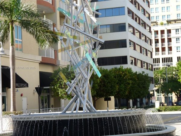 7285 SW 90th St, Unit D408, Miami, FL 33156