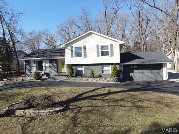 5697 Lake Tishomingo Road, Hillsboro, MO 63050