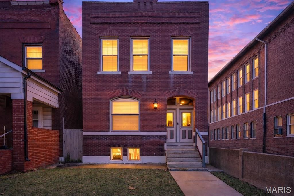 2026 Allen Avenue , Saint Louis, MO 63104 Main Photo