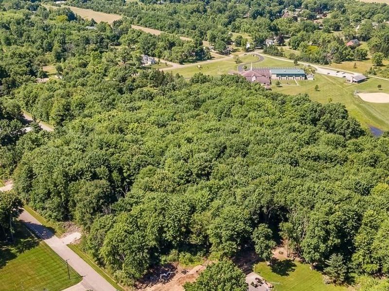 31 Colony Drive, Alliance, OH 44601 Photo 4