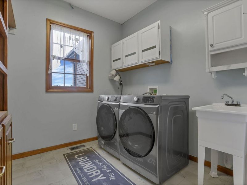 5706 Gale Road SW, Pataskala, OH 43062 Photo 36