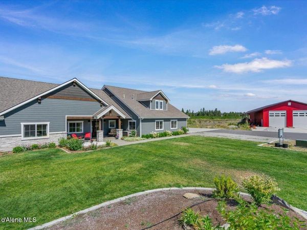457 W Kinnerly Ct, Rathdrum, ID 83858