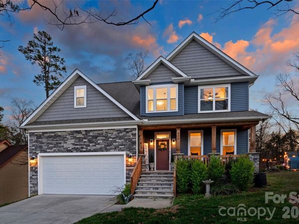 306 Breezewood Drive, Charlotte, NC 28262