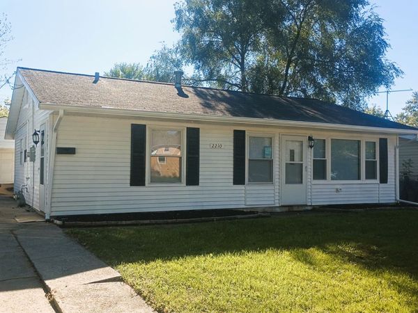 2210 220th Street , Sauk Village, IL 60411