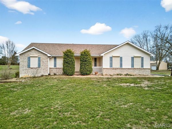 205 Deer View Drive, Troy, MO 63379