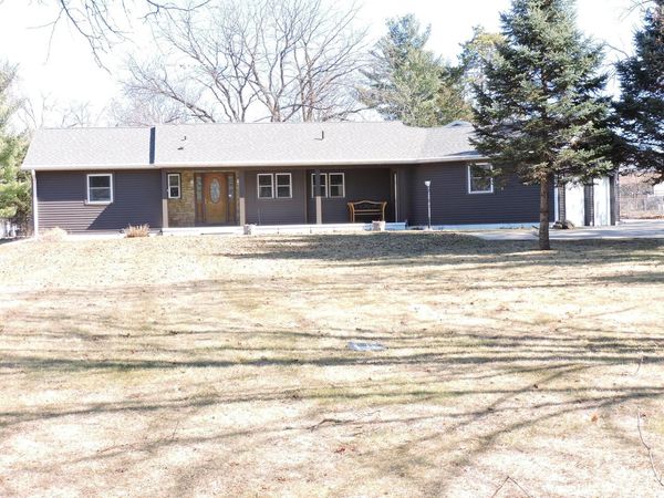 1227 S Main STREET, Fort Atkinson, WI 53538