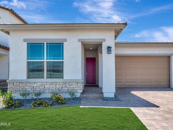 36334 N GRAPEVINE Drive, San Tan Valley, AZ 85140