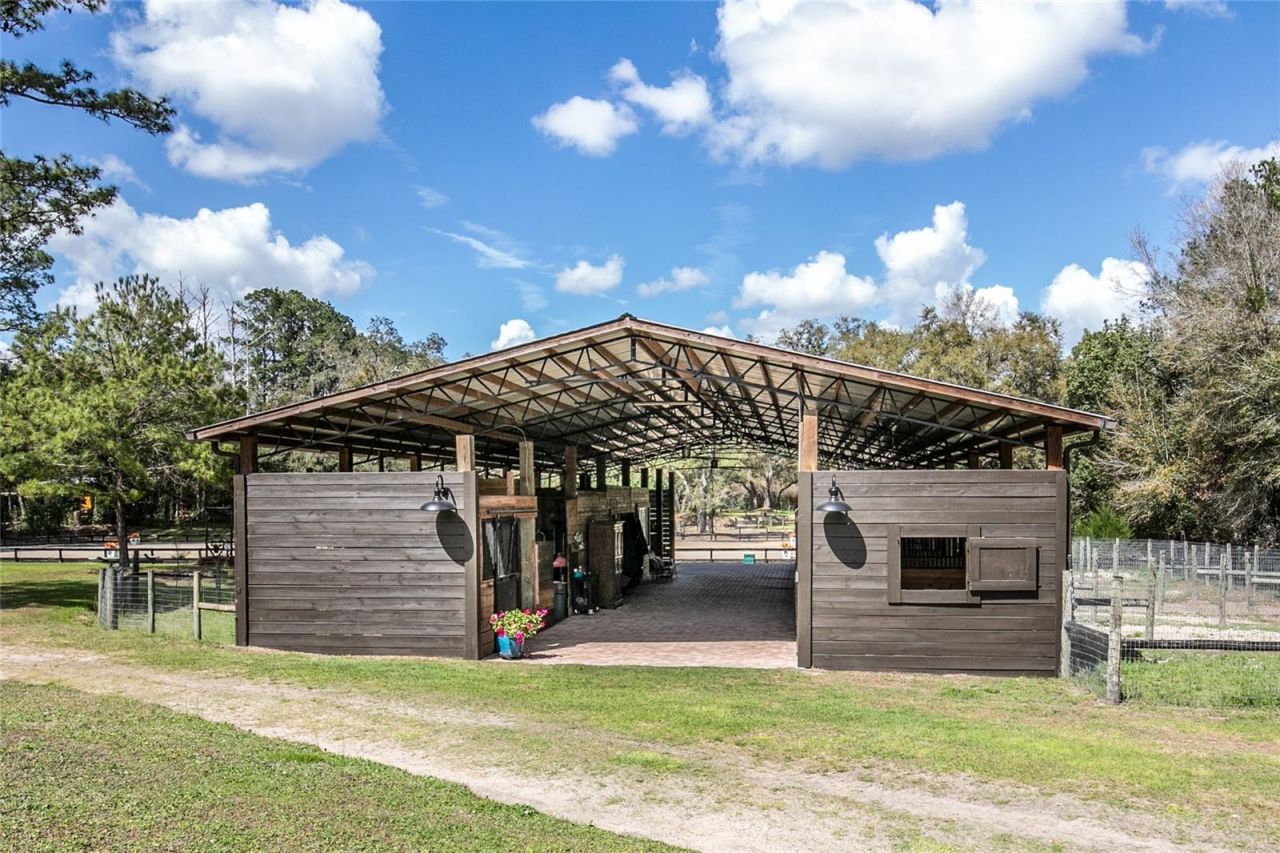 22301 Coronado Somerset Drive, Sorrento, FL 32776 Photo