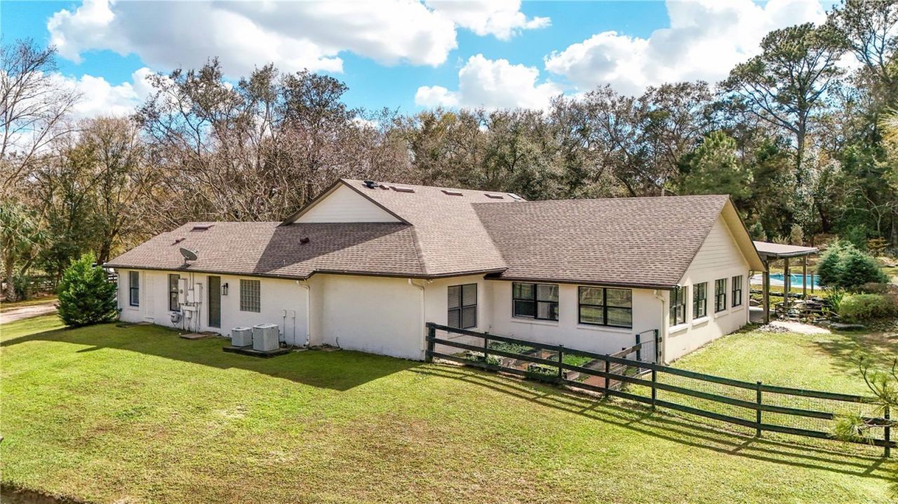 22301 Coronado Somerset Drive, Sorrento, FL 32776 Photo