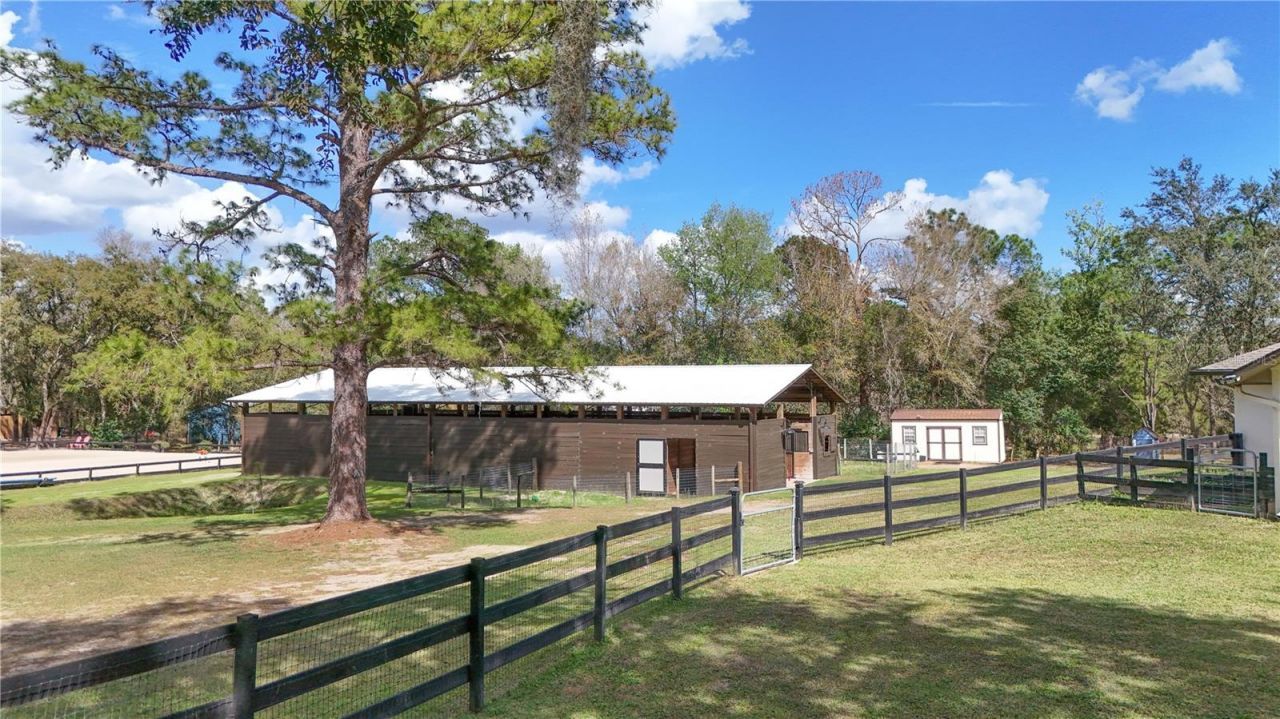 22301 Coronado Somerset Drive, Sorrento, FL 32776 Photo