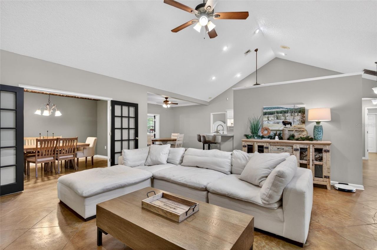 22301 Coronado Somerset Drive, Sorrento, FL 32776 Photo