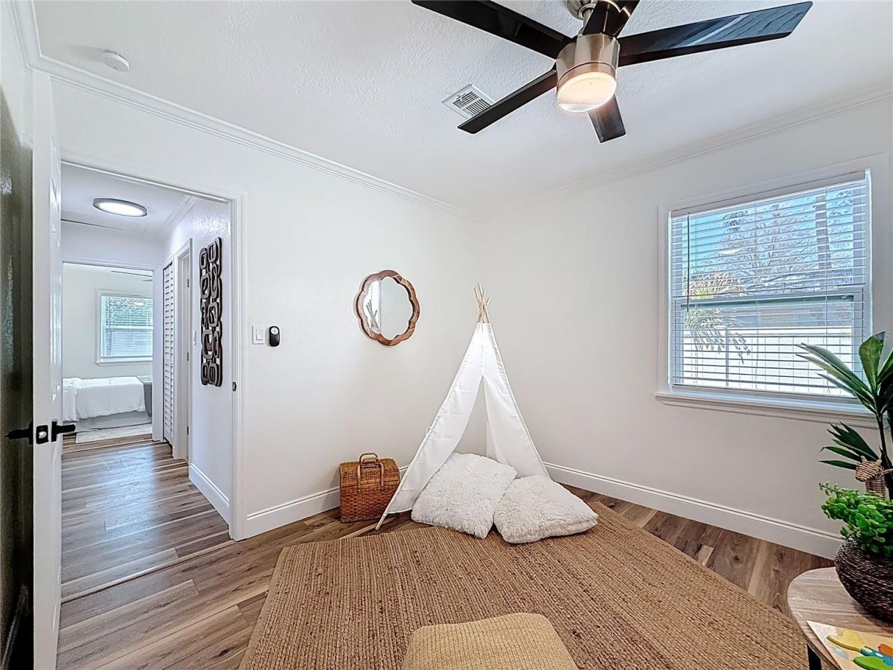 3021 Granville Court N, Saint Petersburg, FL 33704 Photo