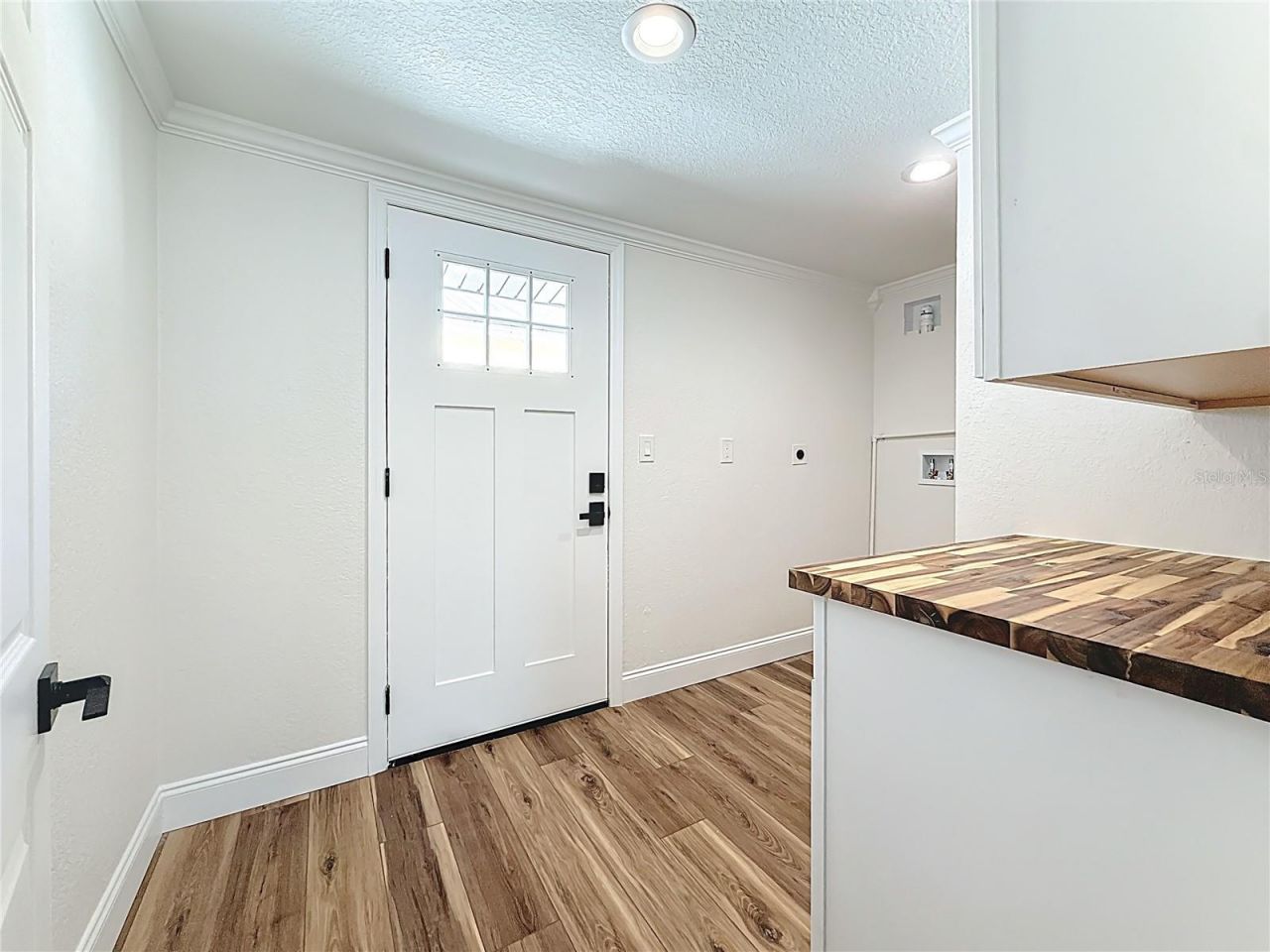 3021 Granville Court N, Saint Petersburg, FL 33704 Photo